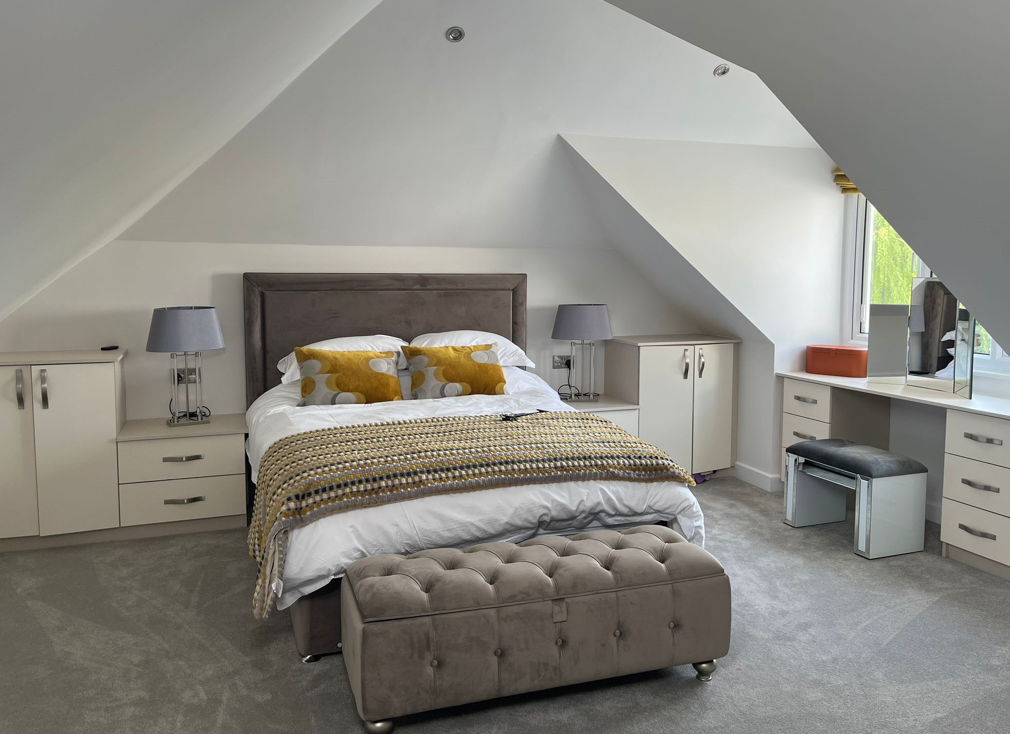 Contemporary, modern bedroom designed by PAB Architects to consume lots of natural light